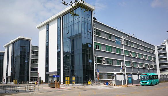 蒋湖农场智慧园区幕墙维修